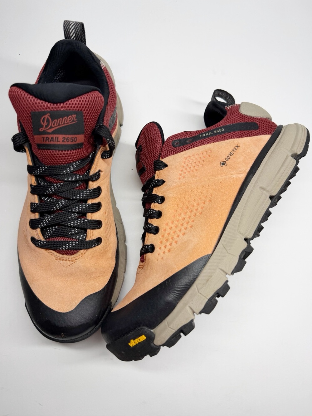 Danner Trail 2650 Gore-Tex Outdoor Leather Hiking Sneakers Peach Size 7.5